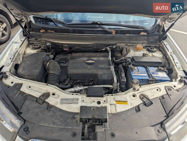 Позашляховик / Кросовер Chevrolet Captiva 2011 в Чернігові