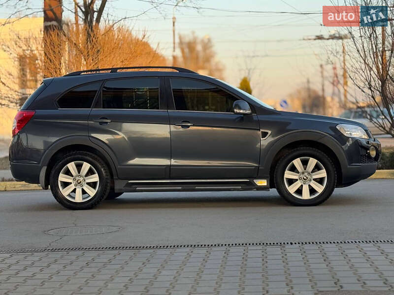 Позашляховик / Кросовер Chevrolet Captiva 2008 в Дніпрі