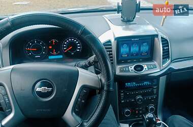 Позашляховик / Кросовер Chevrolet Captiva 2011 в 