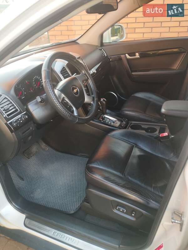Позашляховик / Кросовер Chevrolet Captiva 2011 в Ковелі