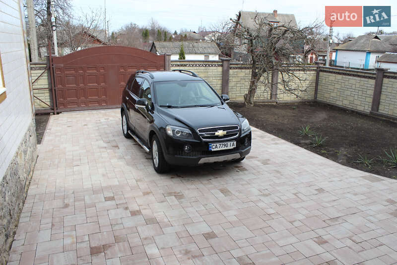 Позашляховик / Кросовер Chevrolet Captiva 2008 в Христинівці