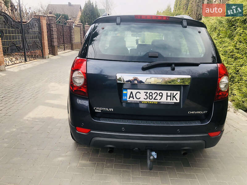 Позашляховик / Кросовер Chevrolet Captiva 2009 в Луцьку