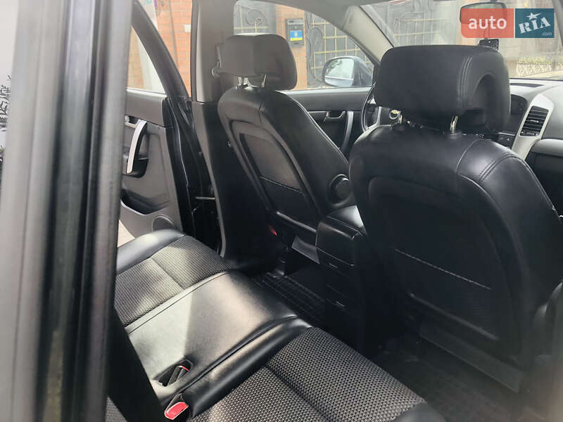 Позашляховик / Кросовер Chevrolet Captiva 2009 в Луцьку