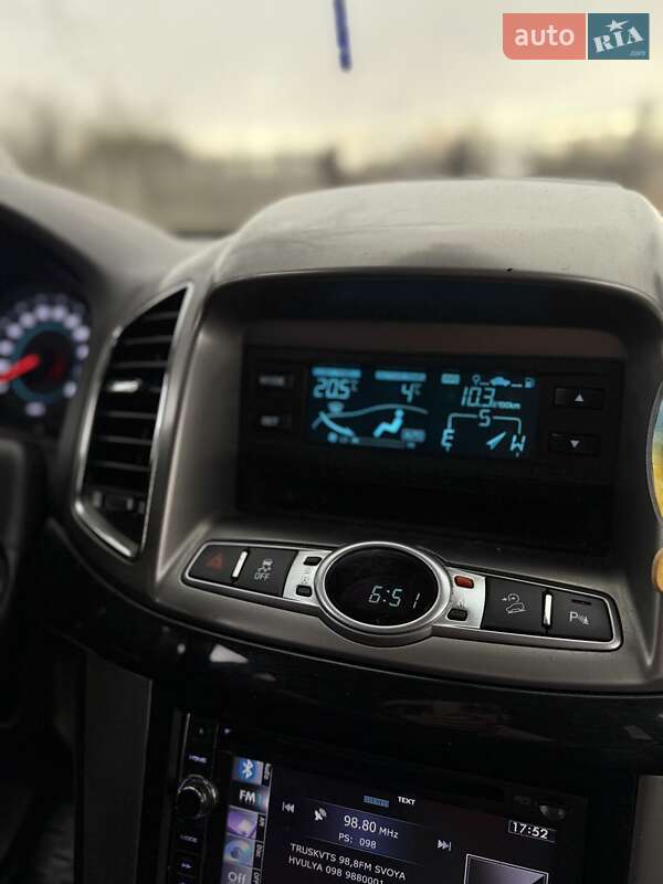 Позашляховик / Кросовер Chevrolet Captiva 2012 в Бориславі