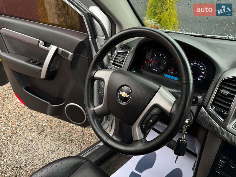 Внедорожник / Кроссовер Chevrolet Captiva 2012 в Одессе