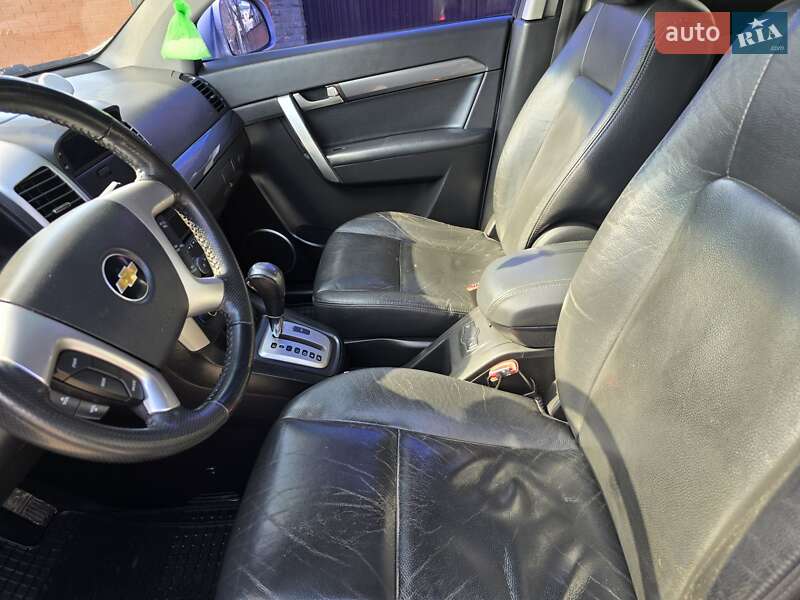Позашляховик / Кросовер Chevrolet Captiva 2010 в Києві