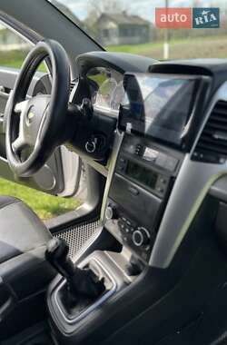 Позашляховик / Кросовер Chevrolet Captiva 2009 в 