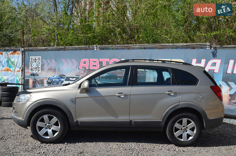 Внедорожник / Кроссовер Chevrolet Captiva 2008 в Киеве