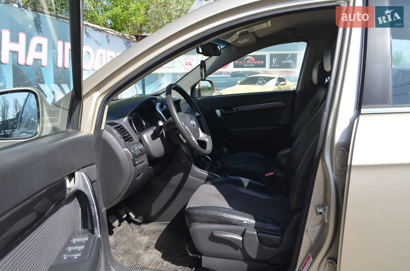 Внедорожник / Кроссовер Chevrolet Captiva 2008 в Киеве