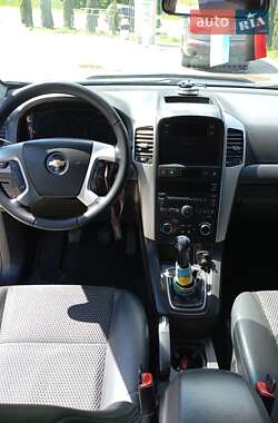 Позашляховик / Кросовер Chevrolet Captiva 2010 в 