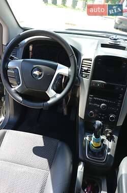 Позашляховик / Кросовер Chevrolet Captiva 2010 в 
