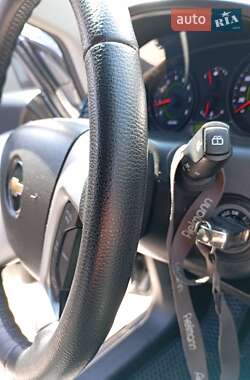 Позашляховик / Кросовер Chevrolet Captiva 2010 в 