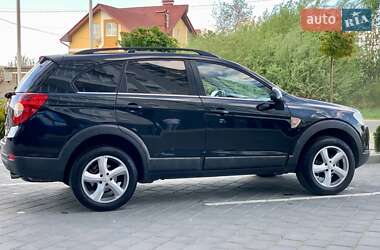 Позашляховик / Кросовер Chevrolet Captiva 2010 в 