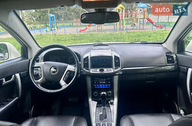 Позашляховик / Кросовер Chevrolet Captiva 2011 в 