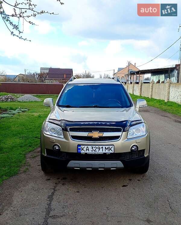 Внедорожник / Кроссовер Chevrolet Captiva 2007 в 