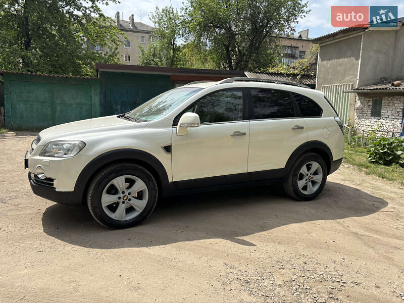 Позашляховик / Кросовер Chevrolet Captiva 2010 в Борщеві