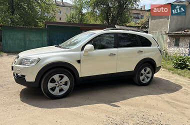 Позашляховик / Кросовер Chevrolet Captiva 2010 в 