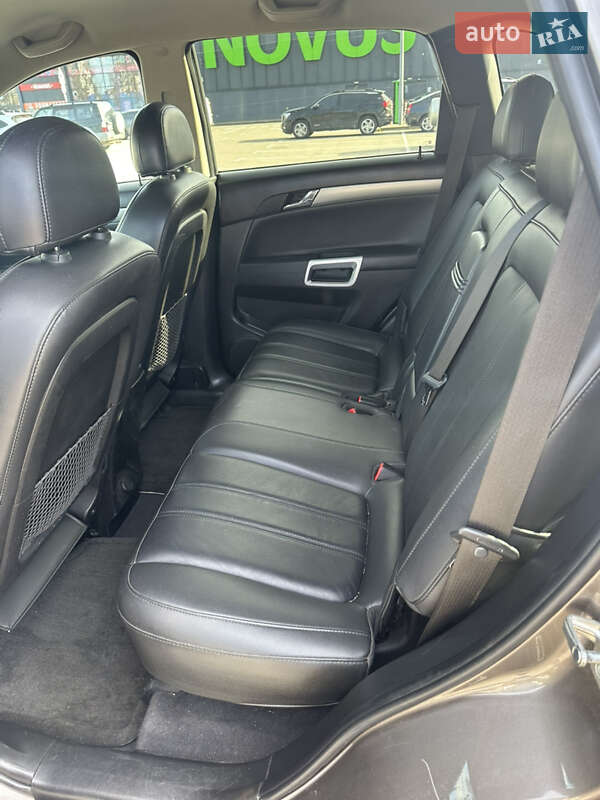 Позашляховик / Кросовер Chevrolet Captiva 2012 в Києві