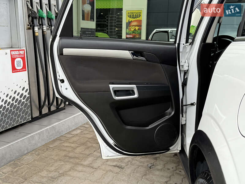 Позашляховик / Кросовер Chevrolet Captiva 2011 в Дрогобичі