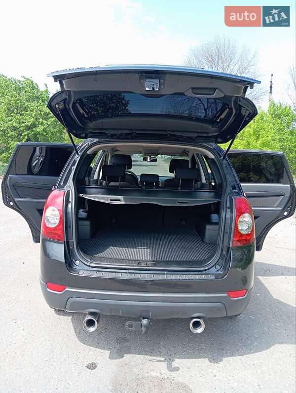 Позашляховик / Кросовер Chevrolet Captiva 2009 в Первомайську