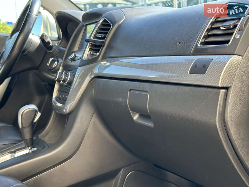 Позашляховик / Кросовер Chevrolet Captiva 2017 в Києві