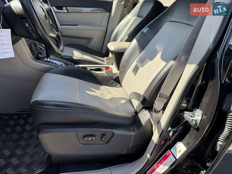 Позашляховик / Кросовер Chevrolet Captiva 2013 в Луцьку