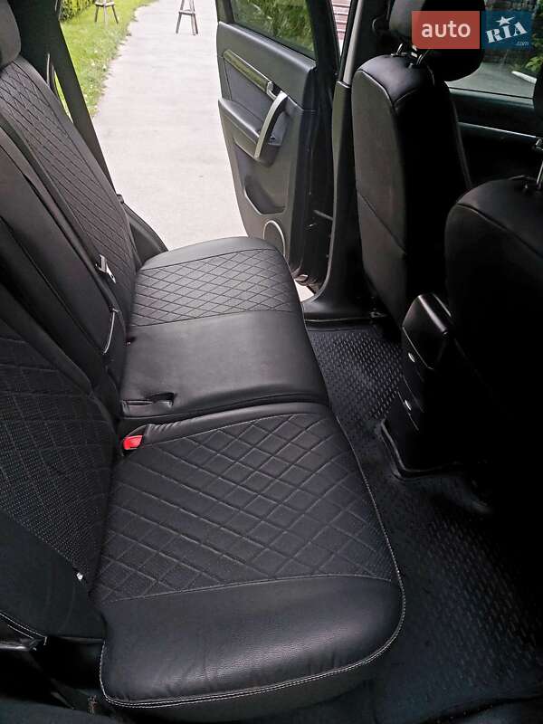 Внедорожник / Кроссовер Chevrolet Captiva 2010 в Чернигове