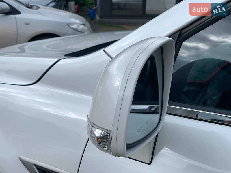 Внедорожник / Кроссовер Chevrolet Captiva 2014 в Виннице
