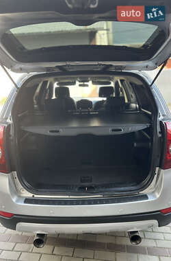 Позашляховик / Кросовер Chevrolet Captiva 2007 в 