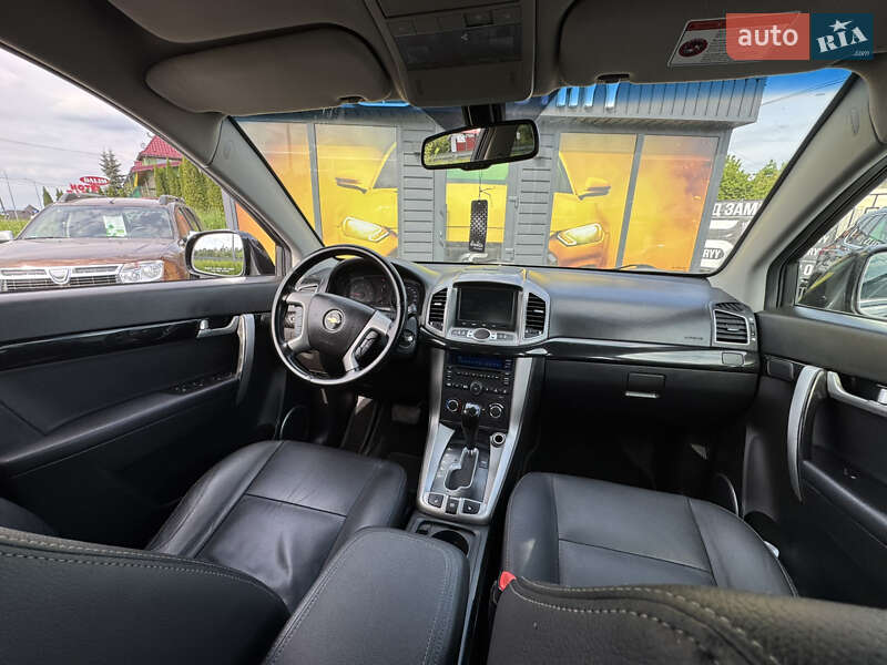 Внедорожник / Кроссовер Chevrolet Captiva 2011 в Стрые