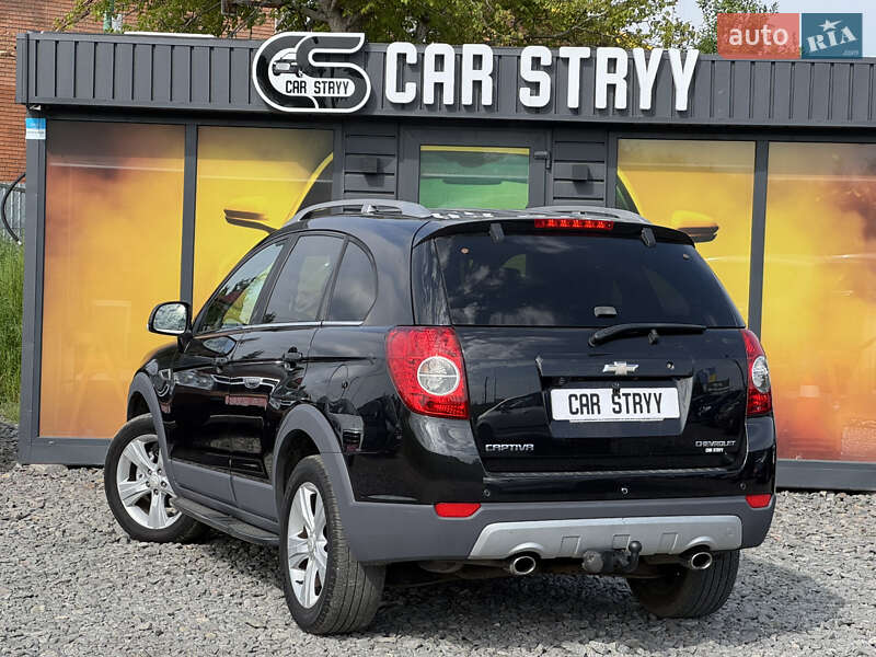 Внедорожник / Кроссовер Chevrolet Captiva 2011 в Стрые