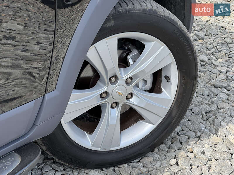 Внедорожник / Кроссовер Chevrolet Captiva 2011 в Стрые