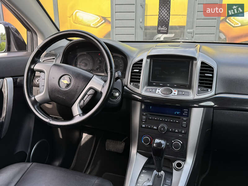 Внедорожник / Кроссовер Chevrolet Captiva 2011 в Стрые