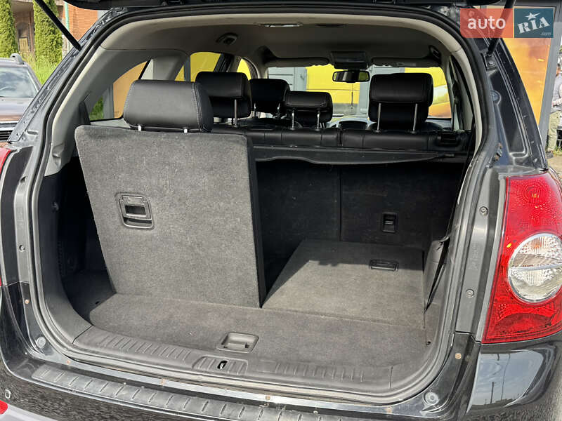 Внедорожник / Кроссовер Chevrolet Captiva 2011 в Стрые