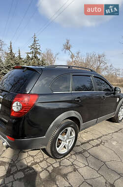 Позашляховик / Кросовер Chevrolet Captiva 2009 в 