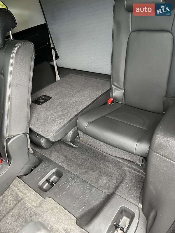 Внедорожник / Кроссовер Chevrolet Captiva 2012 в Новояворовске