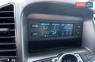 Внедорожник / Кроссовер Chevrolet Captiva 2012 в 