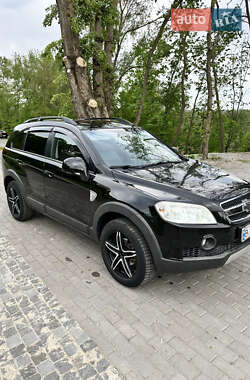 Позашляховик / Кросовер Chevrolet Captiva 2006 в 