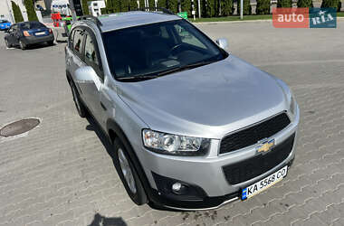 Позашляховик / Кросовер Chevrolet Captiva 2014 в 