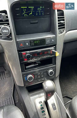 Внедорожник / Кроссовер Chevrolet Captiva 2007 в 