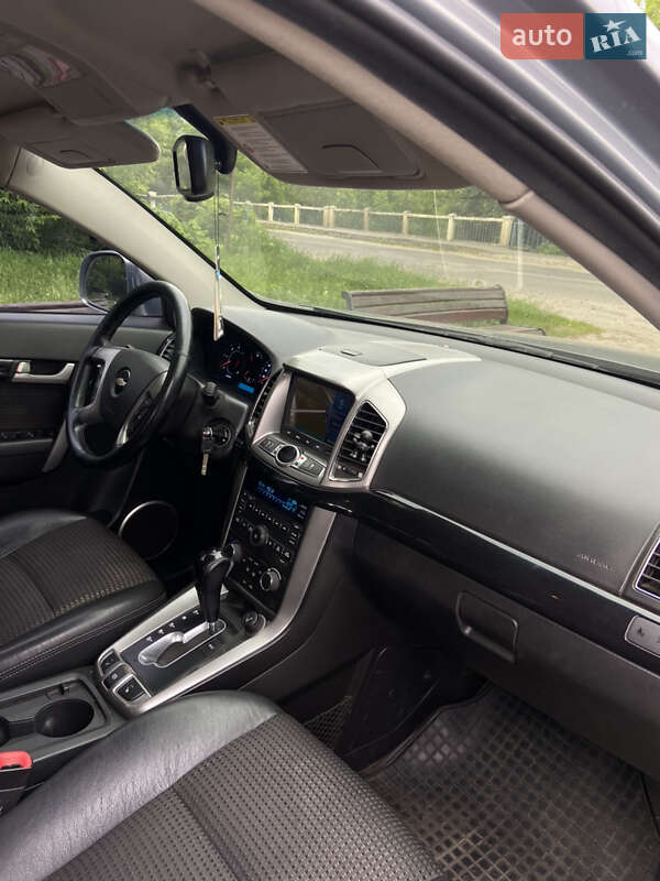 Внедорожник / Кроссовер Chevrolet Captiva 2012 в Богодухове