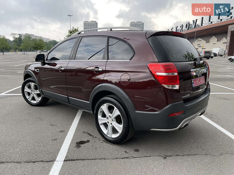 Позашляховик / Кросовер Chevrolet Captiva 2014 в Києві