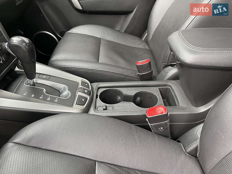 Позашляховик / Кросовер Chevrolet Captiva 2014 в Києві