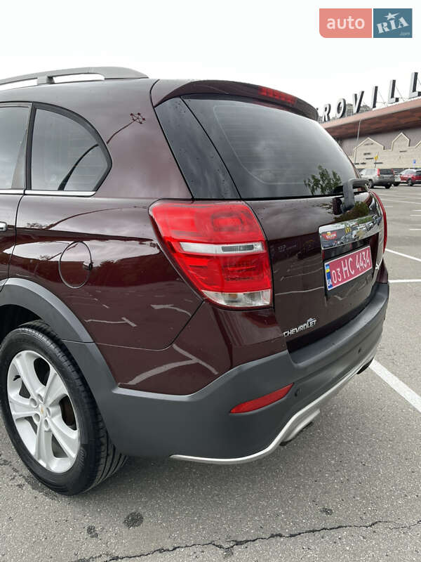 Позашляховик / Кросовер Chevrolet Captiva 2014 в Києві
