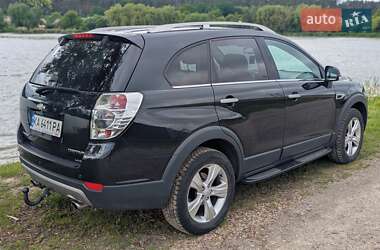 Позашляховик / Кросовер Chevrolet Captiva 2012 в 