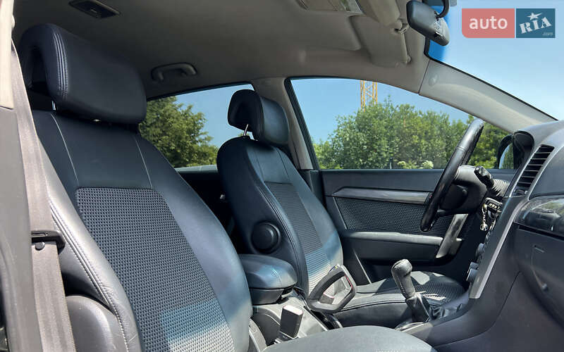 Позашляховик / Кросовер Chevrolet Captiva 2009 в Львові