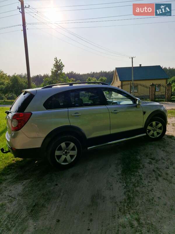 Внедорожник / Кроссовер Chevrolet Captiva 2006 в Золочеве фото 3 Внедорожник / Кроссовер Chevrolet Captiva 2006 в Золочеве