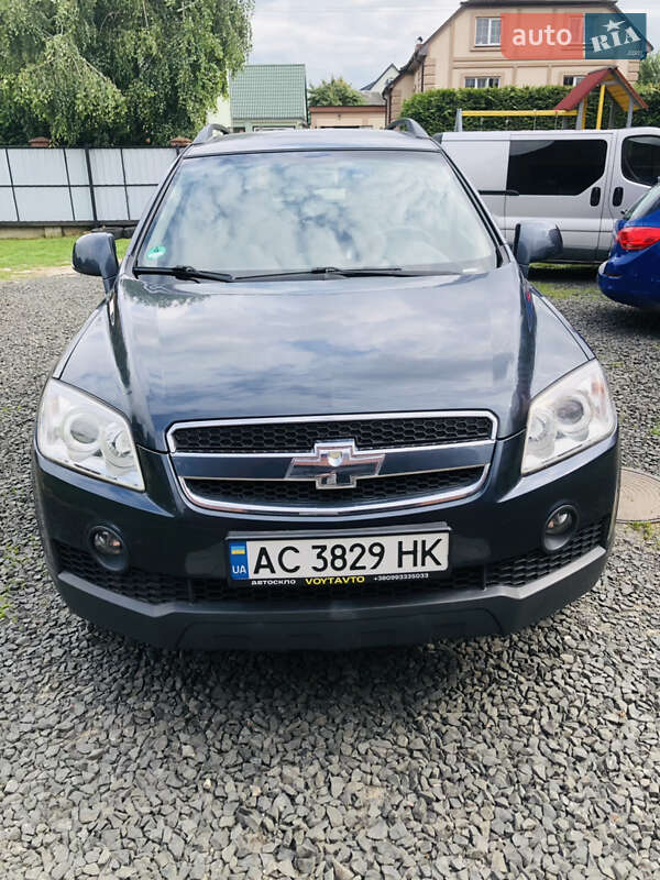Позашляховик / Кросовер Chevrolet Captiva 2009 в Луцьку