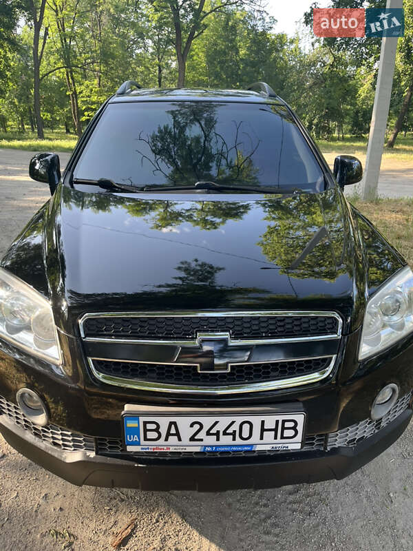 Позашляховик / Кросовер Chevrolet Captiva 2007 в 