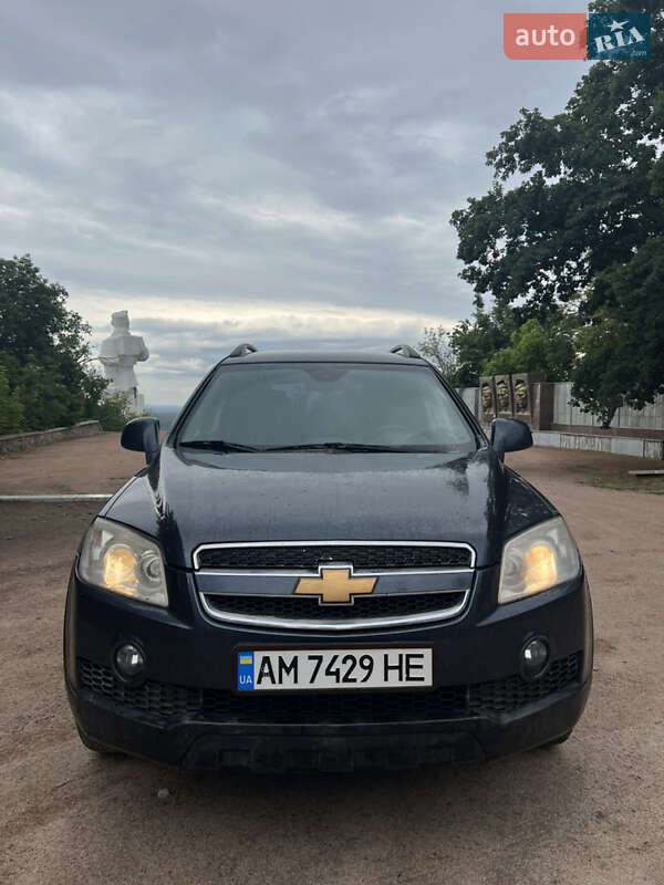 Внедорожник / Кроссовер Chevrolet Captiva 2008 в Славянске